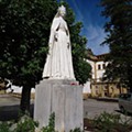 360px-Coimbra_sta_clara_a_nova_rainha_sta_isabel (1).jpg